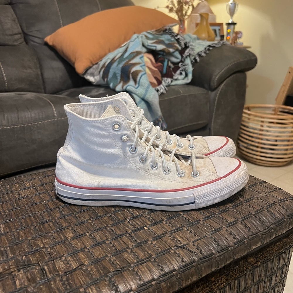 White High top Converse